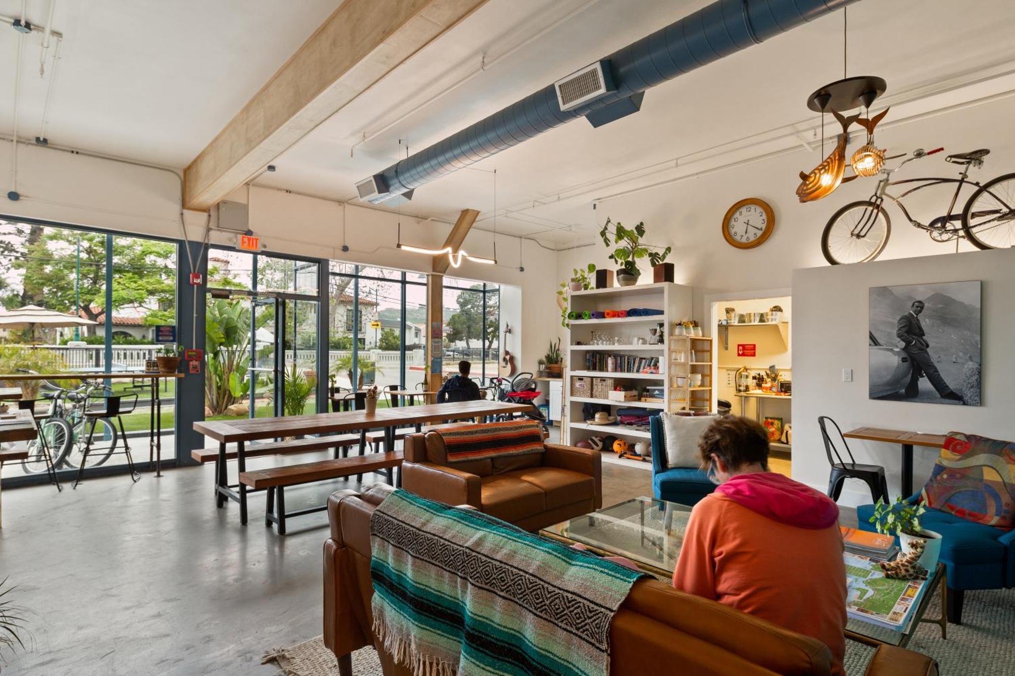 Ith Santa Barbara Beach Hostel Ngoại thất bức ảnh
